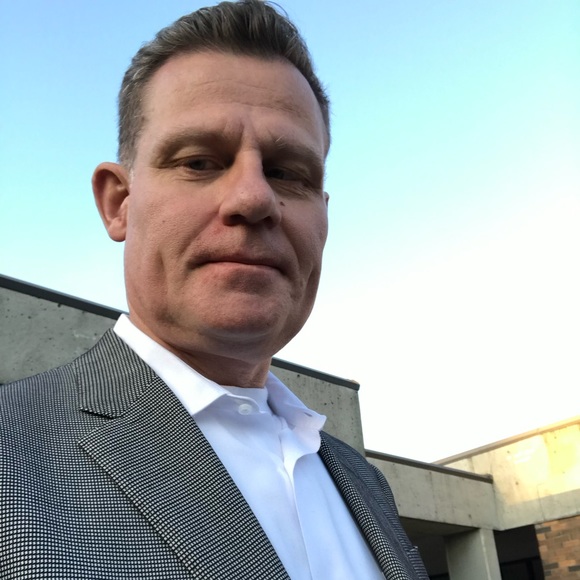 Meet your Posher, Jonas - Picture 1 of 1